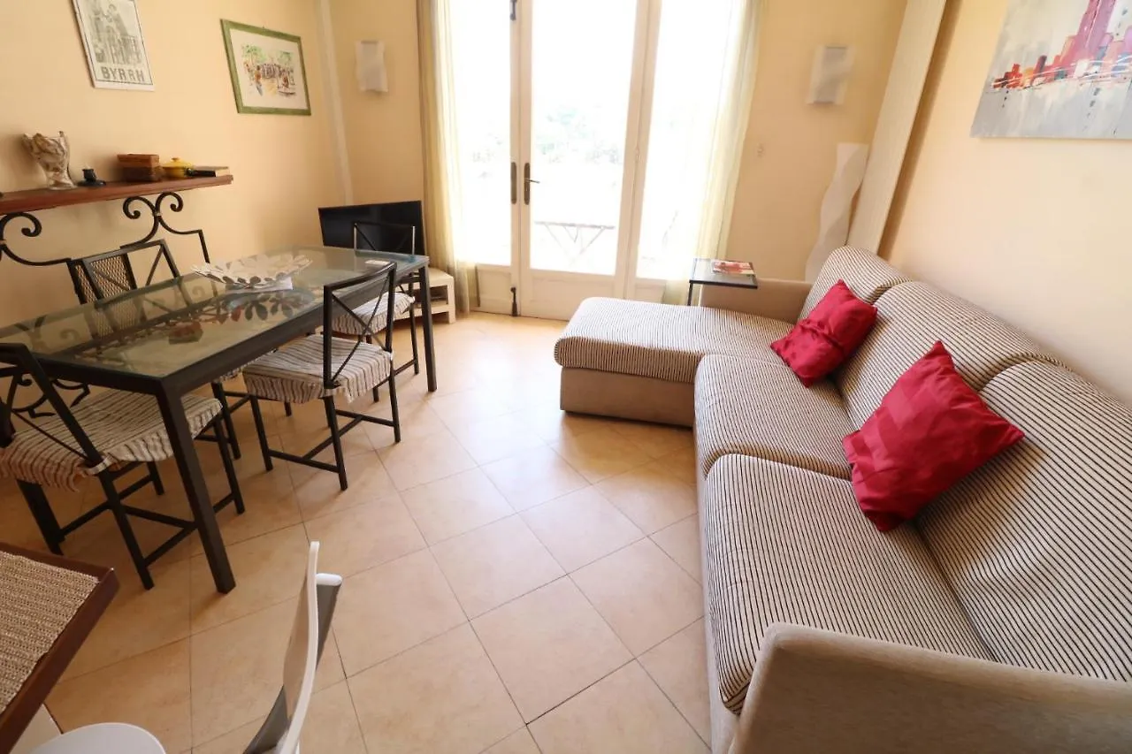 Apartment 1 Bedroom Henri IV On The Croisette 240 Cannes
