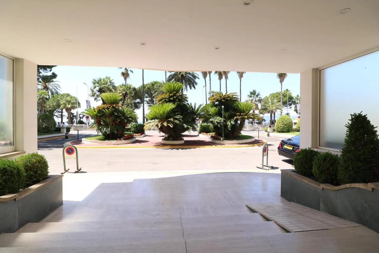1 Bedroom Henri IV On The Croisette 240 Cannes